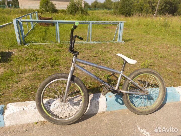 Трюковой велосипед bmx