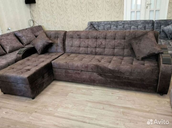 Диван угловой в наличии
