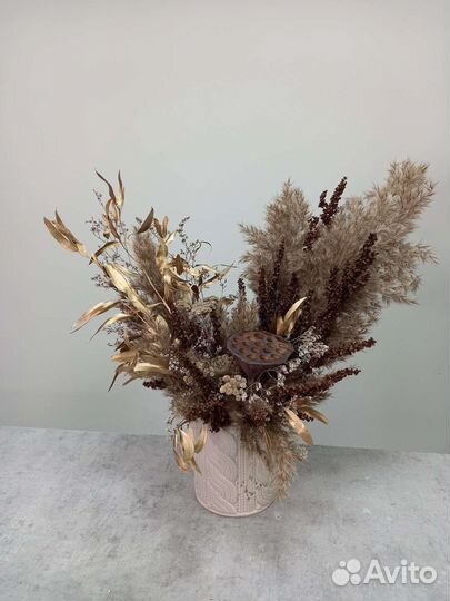 Композиции из сухоцветов в кашпо (размер М) /декор