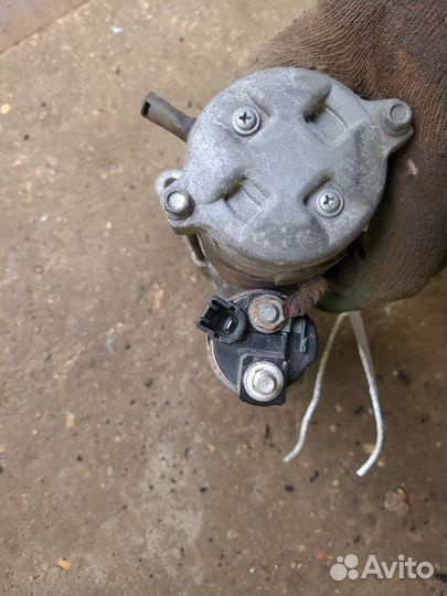 Стартер Toyota