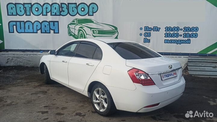 Лючок бензобака Geely Emgrand EC7 106200295102. С крышкой бензобака