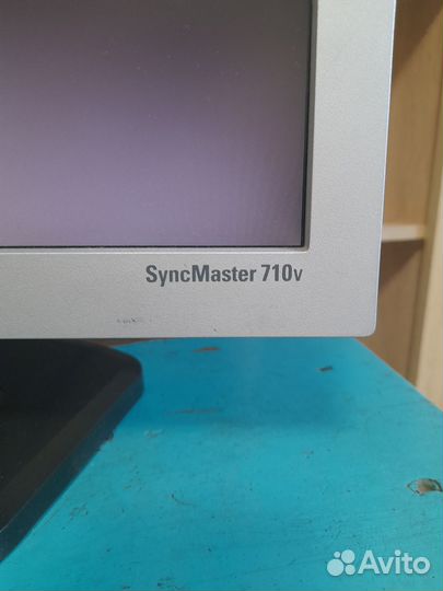Монитор 17 дюймов Samsung