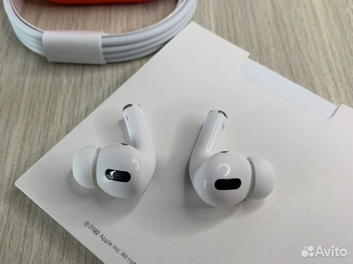 AirPods Pro (version 1:1)