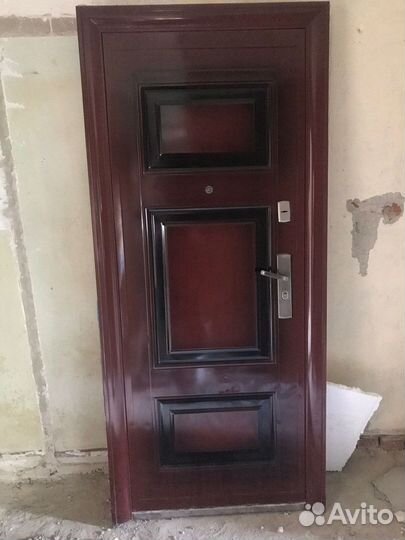 Дверь входная металлическая