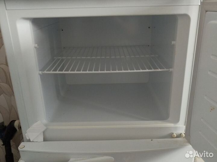 Холодильник атлант бу