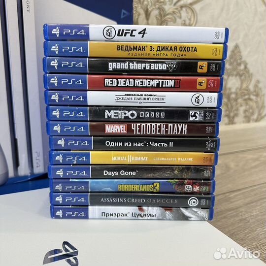 Sony PS4 Pro 1Tb Белая / Как Новая