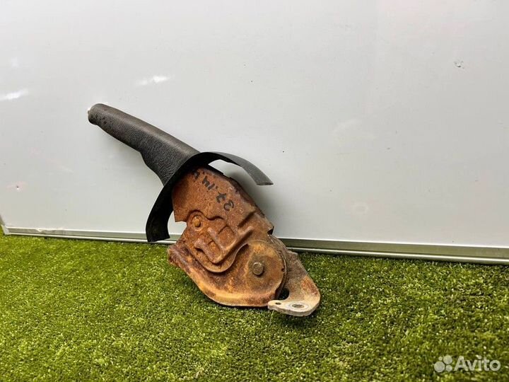 Рычаг ручного тормоза (ручник) Nissan Primera P11 147996