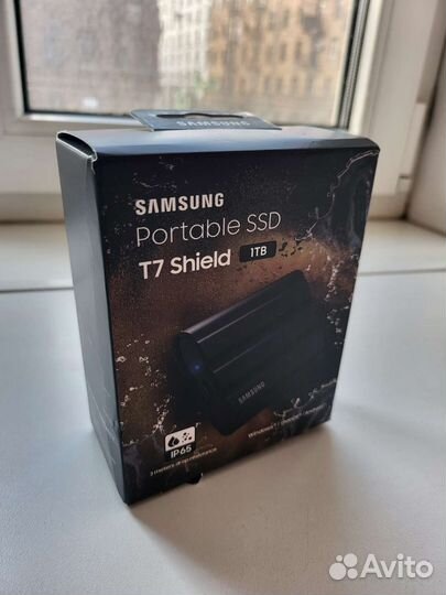 Samsung Portable SSD T7 Shield 1TB
