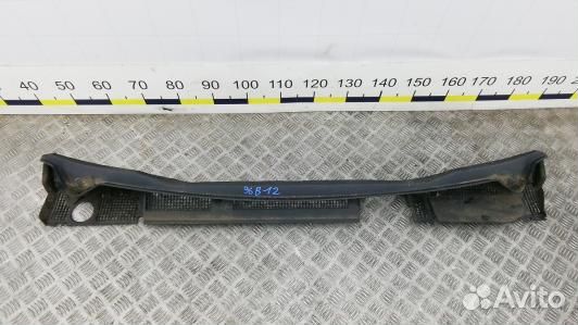 Накладка декоративная (жабо, дождевик) opel meriva