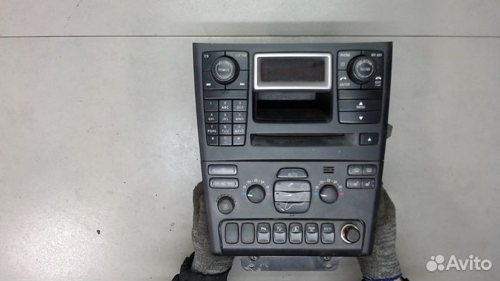 Магнитола Volvo XC90, 2005