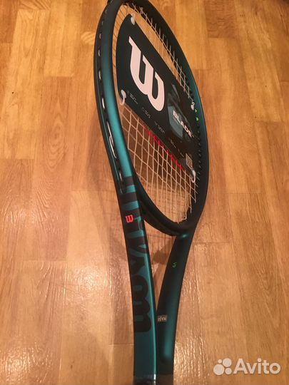 Теннисная ракетка Wilson Blаdе 101L v9