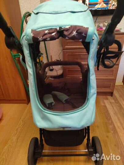 Прогулочная коляска