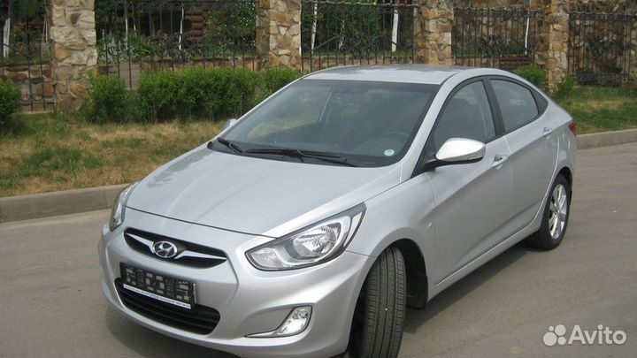 Бампер передний Хендай Солярис в цвет, HS20469211