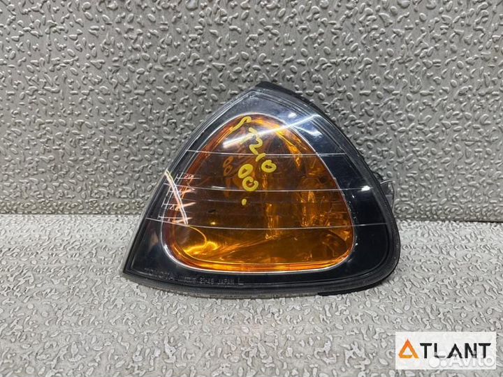 Габарит передний левый toyota caldina