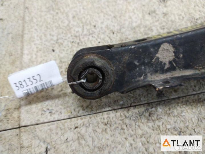 Рычаг задний правый toyota crown majesta