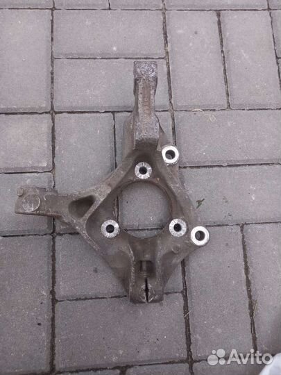 Опель зафира C поворотный кулак левый