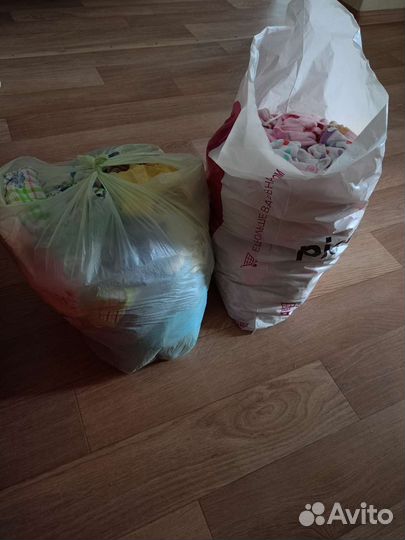 Отдам детские вещи на новорожденного