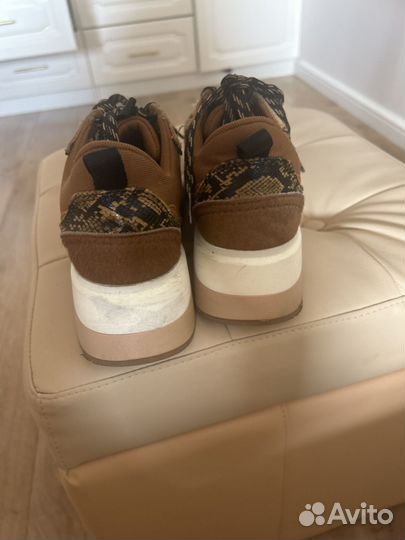 Кроссовки zara женские