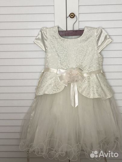 Платье для девочки 110 б/у