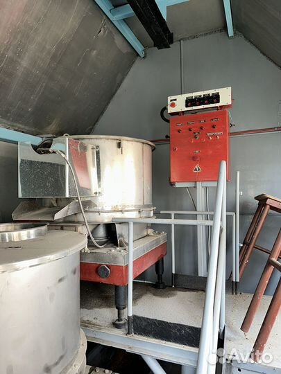 Машина для очистки и мойки овощей (пилер)