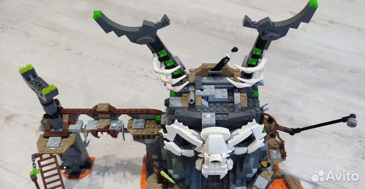 Lego Ninjago 71722 Подземелье колдуна-скелета