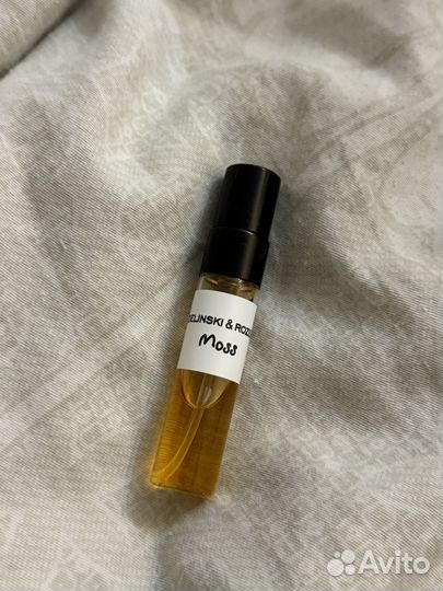 Zelinski rozen moss духи