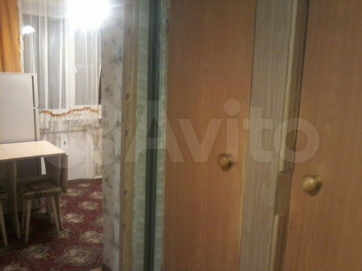 3-к. квартира, 50 м², 3/5 эт.