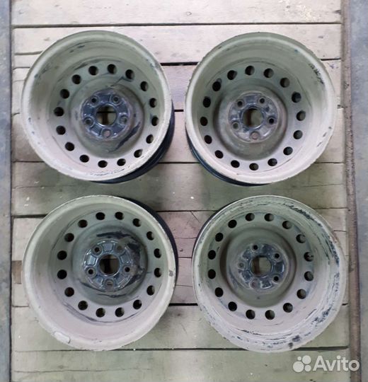 Штампованные диски R 15 для Toyota