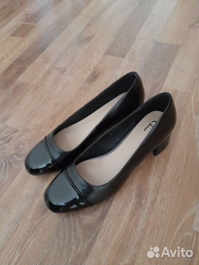 Туфли женские 39 размер черные