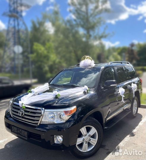 Ленты и банты для украшения машины