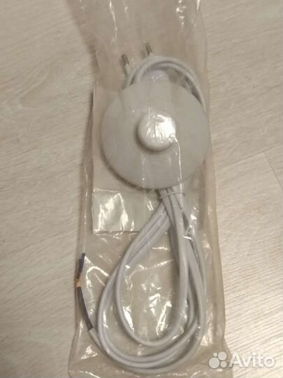 Шнуры для утюга и светильника, новые