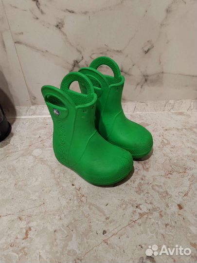 Резиновые сапоги crocs