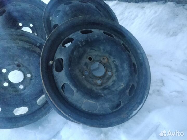 Штампованные диски r15