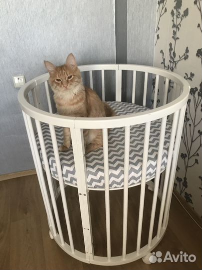 Кроватка круглая/овальная с маятником