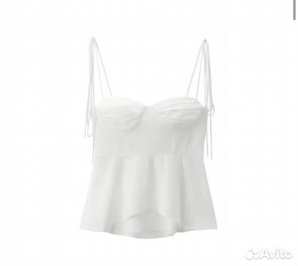 Топ с чашечками на завязках