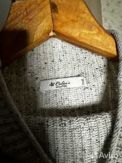 Свитер шерстяной женский