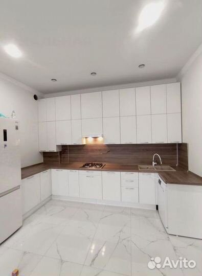 Кухня новая