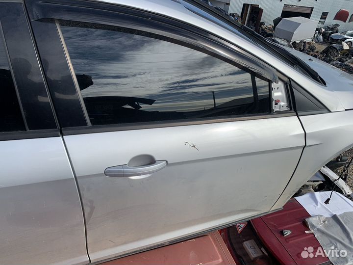 Ford focus 3 передняя правая дверь