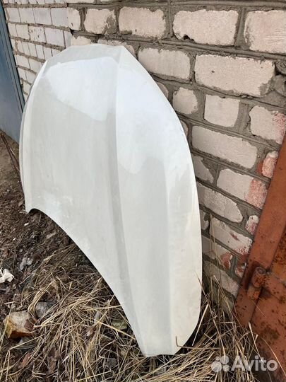 Продается капот б/у