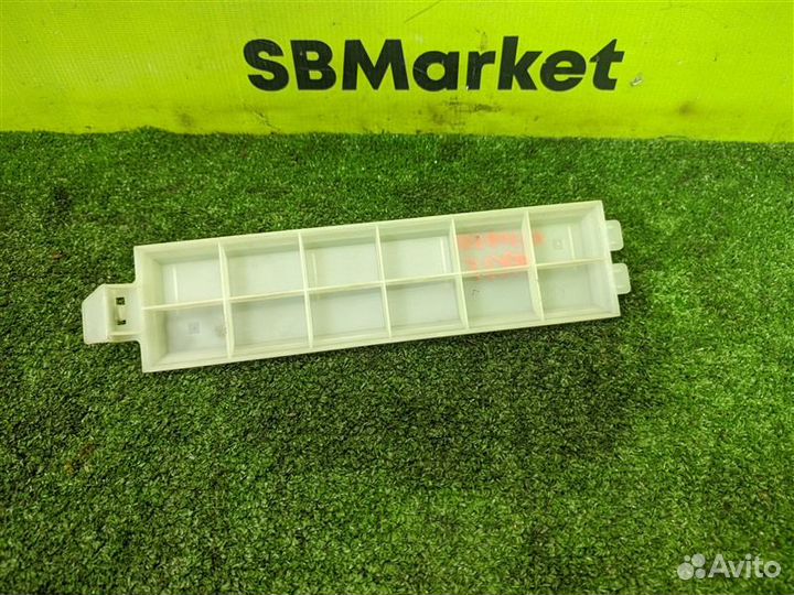 Крышка салонного фильтра Infiniti Fx35 S51 VQ35HR