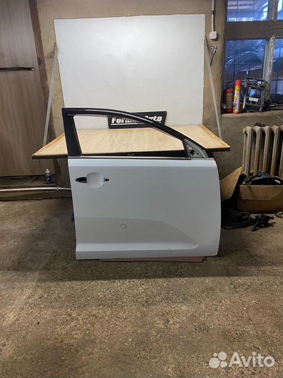 Дверь Передняя Правая Kia Sportage 3