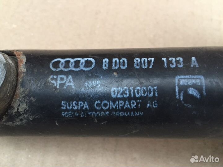 Кронштейн переднего бампера Левый Audi A4 B5