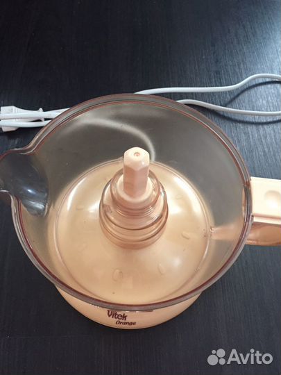 Соковыжималка для цитрусовых Vitek