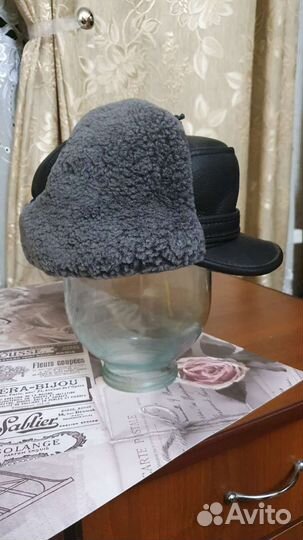 Мужская зимняя шапка