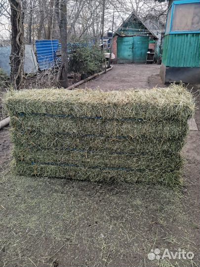 Продаеться сено, солома