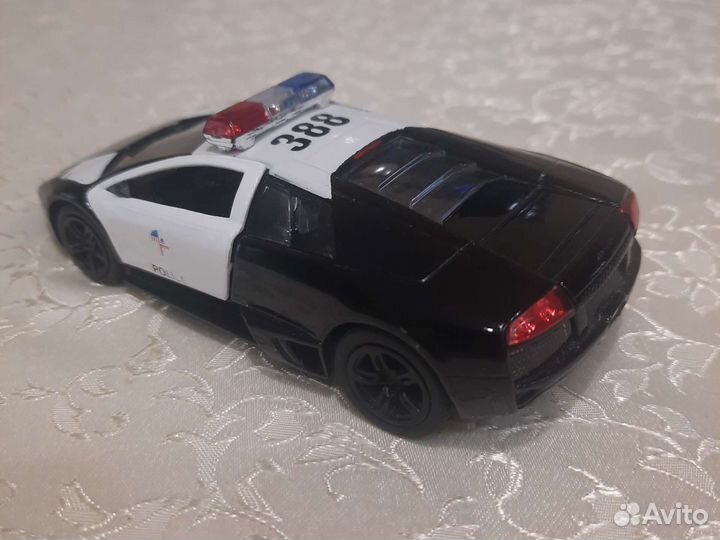 Машинки Kinsmart Lamborghini Murcielago, 1/36