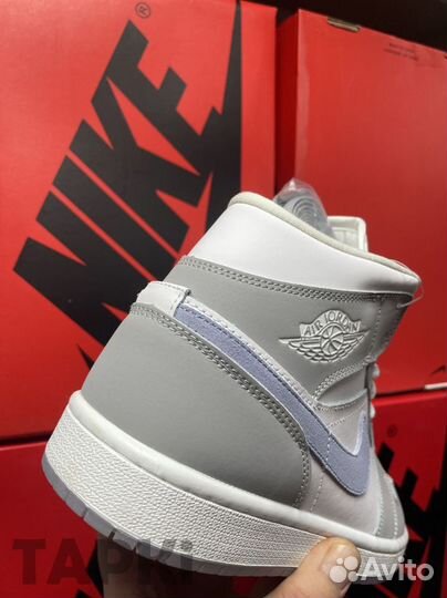 Nike Air Jordan 1 Mid Wolf Grey Lux