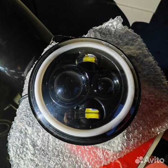 Лед фара на мотоцикл