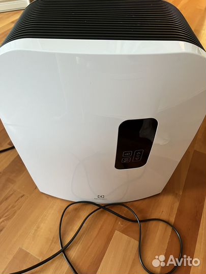Увлажнитель мойка воздуха Electrolux ehaw7515D