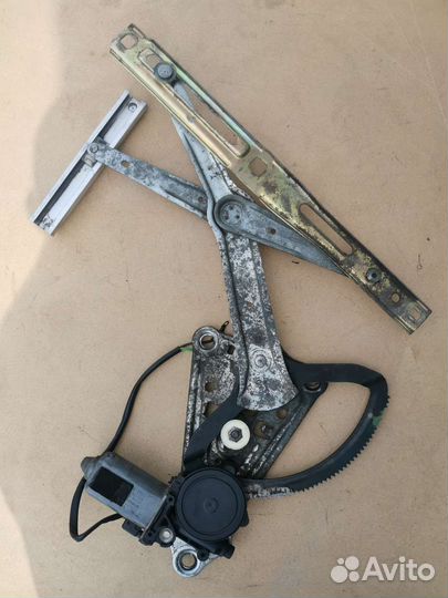 Мерседес W124 купе - элстподьемники Передние